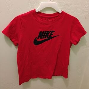 Nike Women's Red Short Sleeve Tee